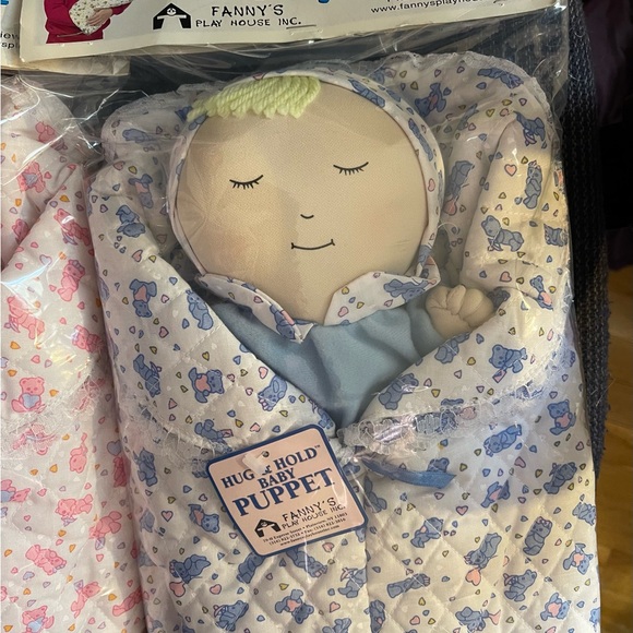 Cute hand puppets. Put your hand inside and play. Sold as a set. - Picture 3 of 3